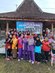 FORUM SILATURAHMI LANSIA DAN SENAM BERSAMA LANSIA