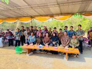 BANTUAN BIBIT POHON MANGGA OLEH GKR HEMAS