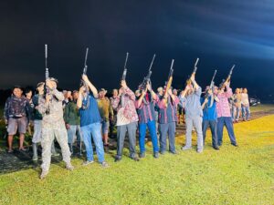 Lomba Berburu Hama Tikus Bersama Pak Lurah Part 3